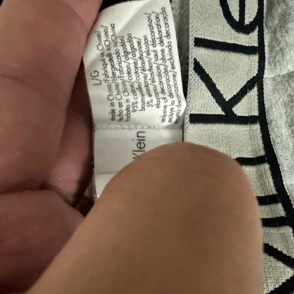 Calvin Klein L Trunks - Picture 2 of 2